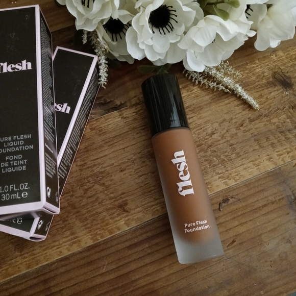 flesh pure flesh liquid foundation